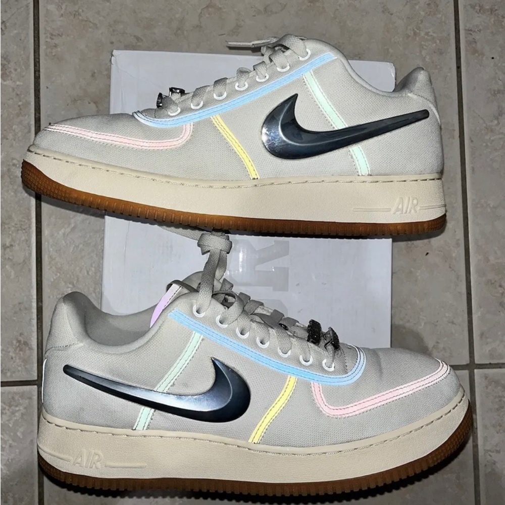 Nike Air Force 1 x Travis Scott Sail 2018.
